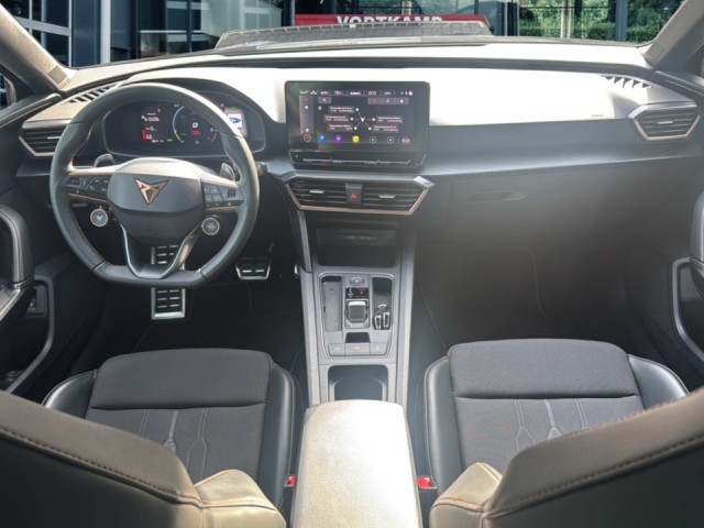 CUPRA LEON 1.4 TSI E-HYBRID VZ CAMERA/ACC/STOEL+STUURVERW/NAVI/CARPLAY, Vortkamp Enschede, Enschede