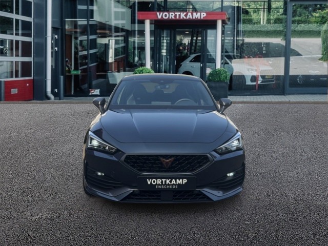 CUPRA LEON 1.4 TSI E-HYBRID VZ CAMERA/ACC/STOEL+STUURVERW/NAVI/CARPLAY, Vortkamp Enschede, Enschede