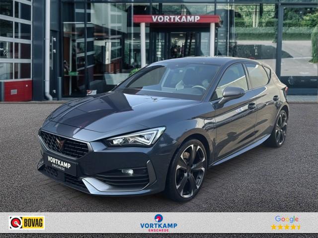 Cupra Leon - 1.4 TSI VZ E-HYBRID CAMERA/ACC/STOEL+STUURVERW/NAVI/CARPLAY