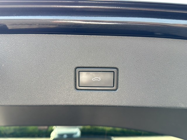 VOLKSWAGEN T-ROC 2.0 TSI R 4MOTION TREKHAAK/CAMERA/PANO-DAK/ELEK-KLEP/BEATS/ACC/STOELVERW, Vortkamp Enschede, Enschede