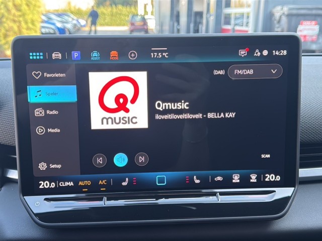 VOLKSWAGEN T-ROC 1.5 eTSI R-LINE TREKHAAK/PANO-DAK/CAMERA/ELEK-KLEP/IQ/ACC/STOELVERW, Vortkamp Enschede, Enschede