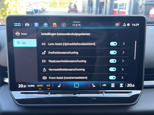 VOLKSWAGEN T-ROC 1.5 eTSI R-LINE TREKHAAK/PANO-DAK/CAMERA/ELEK-KLEP/IQ/ACC/STOELVERW, Vortkamp Enschede, Enschede