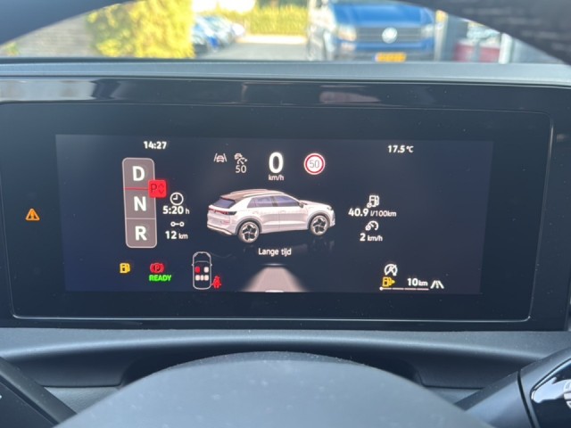 VOLKSWAGEN T-ROC 1.5 eTSI R-LINE TREKHAAK/PANO-DAK/CAMERA/ELEK-KLEP/IQ/ACC/STOELVERW, Vortkamp Enschede, Enschede