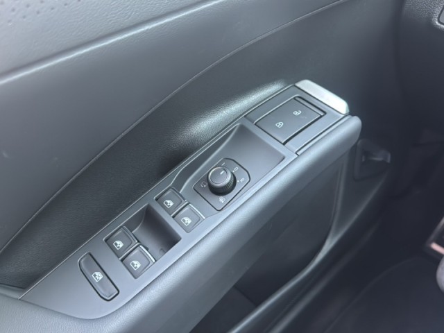 VOLKSWAGEN T-ROC 1.5 eTSI R-LINE TREKHAAK/PANO-DAK/CAMERA/ELEK-KLEP/IQ/ACC/STOELVERW, Vortkamp Enschede, Enschede