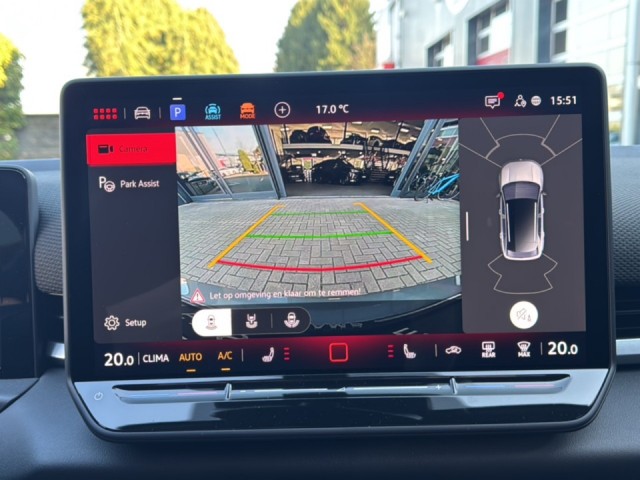 VOLKSWAGEN T-ROC 1.5 eTSI R-LINE TREKHAAK/PANO-DAK/CAMERA/ELEK-KLEP/IQ/ACC/STOELVERW, Vortkamp Enschede, Enschede