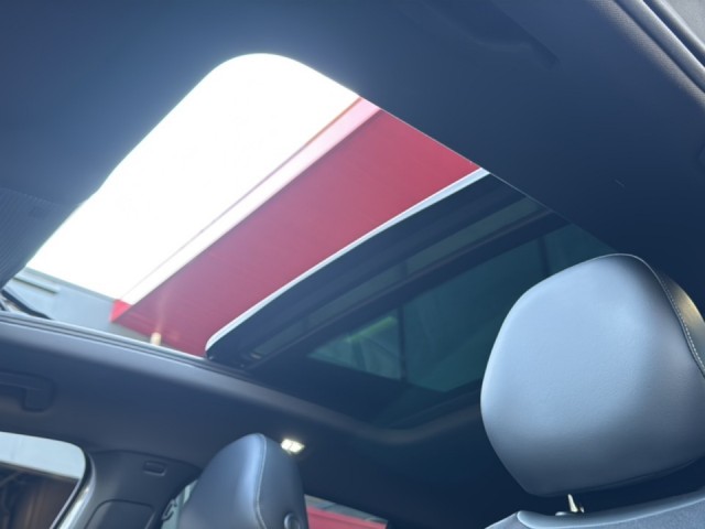 VOLKSWAGEN T-ROC 1.5 eTSI R-LINE TREKHAAK/PANO-DAK/CAMERA/ELEK-KLEP/IQ/ACC/STOELVERW, Vortkamp Enschede, Enschede