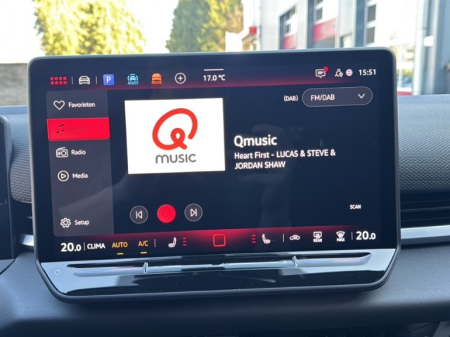 VOLKSWAGEN T-ROC 1.5 eTSI R-LINE TREKHAAK/PANO-DAK/CAMERA/ELEK-KLEP/IQ/ACC/STOELVERW, Vortkamp Enschede, Enschede