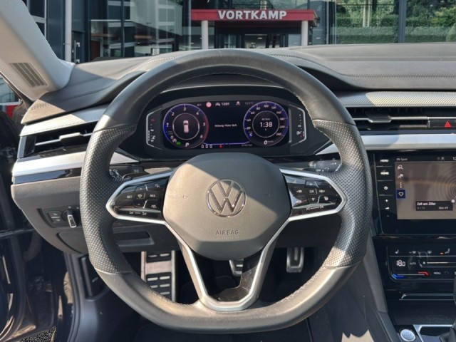 VOLKSWAGEN ARTEON SHOOTING BRAKE 2.0 TDI R-LINE TREKHAAK/PANO-DAK/360CAM/HK/MEM/ACC/STOELVERW, Vortkamp Enschede, Enschede