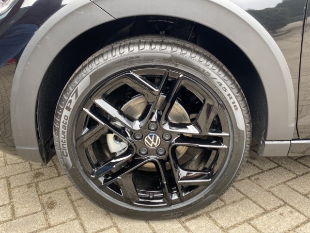 VOLKSWAGEN TAIGO 1.0 TSI DSG R-LINE BLACK STYLE PANO-DAK/CAMERA/IQ/STOELVERW/CARPLAY, Vortkamp Enschede, Enschede