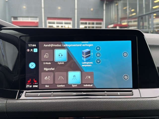 VOLKSWAGEN GOLF 1.4 TSI GTE CAMERA/ACC/STOEL+STUURVERW/NAVI/CARPLAY, Vortkamp Enschede, Enschede