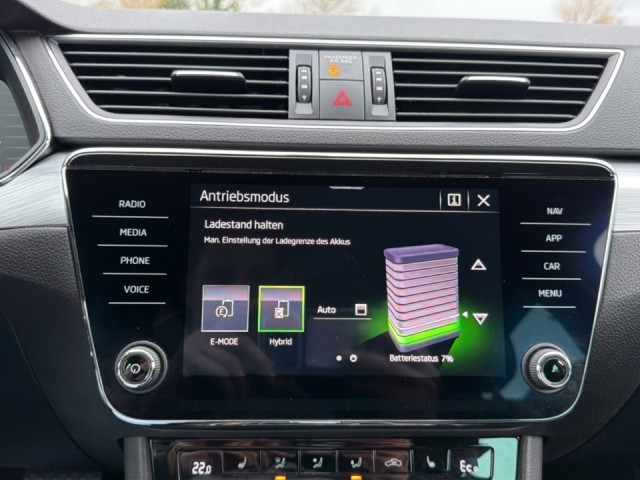 SKODA SUPERB 1.4 TSI iV AMBITION TREKHAAK/CRUISE/STOELVERW/NAVI/CARPLAY, Vortkamp Enschede, Enschede