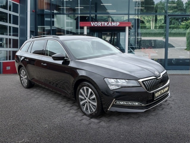 SKODA SUPERB 1.4 TSI iV AMBITION TREKHAAK/CRUISE/STOELVERW/NAVI/CARPLAY, Vortkamp Enschede, Enschede