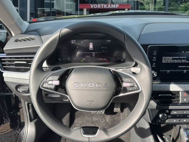 SKODA KAMIQ 1.0 TSI SELECTION TREKHAAK/CRUISE/STOELVERW/CARPLAY, Vortkamp Enschede, Enschede