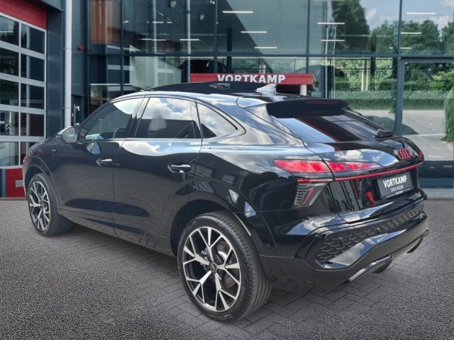 AUDI Q3 SPORTBACK 1.5 TFSI E-HYBRID S-LINE CAMERA/PANO-DAK/ELEK-KLEP/ACC/STOELVERW/INTERIEURVOORVERW, Vortkamp Enschede, Ensched
