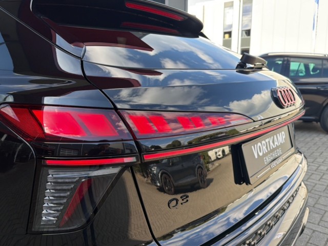 AUDI Q3 SPORTBACK 1.5 TFSI E-HYBRID S-LINE CAMERA/PANO-DAK/ELEK-KLEP/ACC/STOELVERW/INTERIEURVOORVERW, Vortkamp Enschede, Ensched