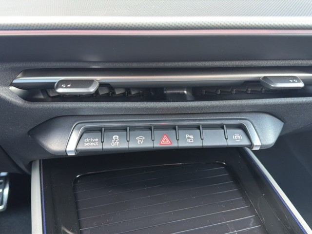 AUDI Q3 SPORTBACK 1.5 TFSI E-HYBRID S-LINE CAMERA/PANO-DAK/ELEK-KLEP/ACC/STOELVERW/INTERIEURVOORVERW, Vortkamp Enschede, Ensched