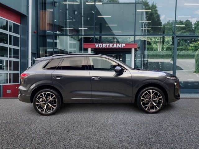 AUDI Q3 1.5 TFSI E-HYBRID S-LINE CAMERA/PANO-DAK/ACC/STOELVERW, Vortkamp Enschede, Enschede