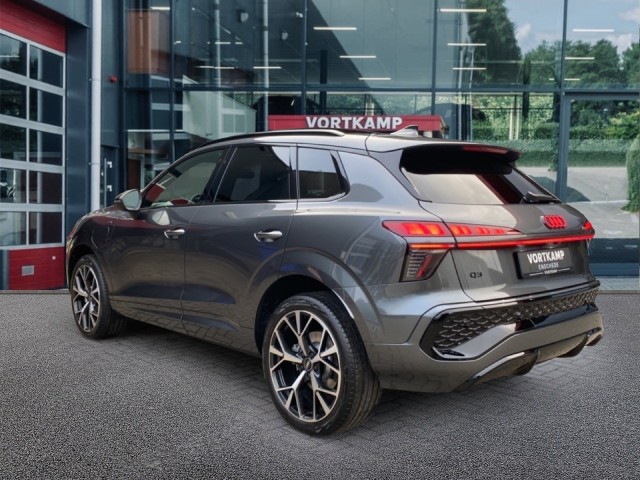 AUDI Q3 1.5 TFSI E-HYBRID S-LINE CAMERA/PANO-DAK/ACC/STOELVERW, Vortkamp Enschede, Enschede