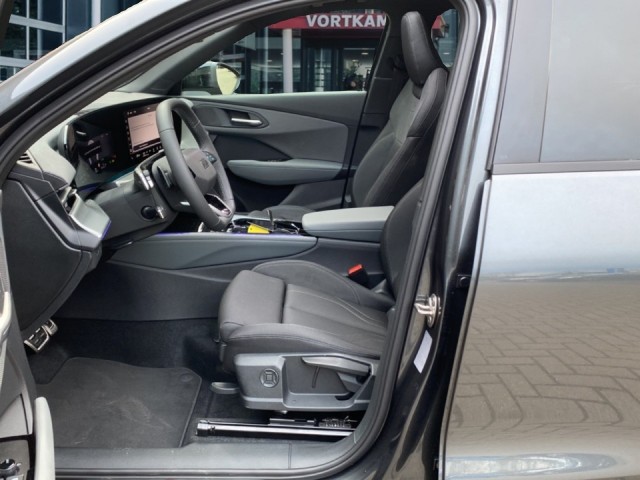 AUDI Q3 1.5 TFSI E-HYBRID S-LINE CAMERA/PANO-DAK/ACC/STOELVERW, Vortkamp Enschede, Enschede