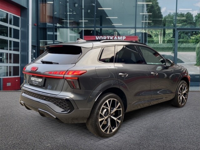 AUDI Q3 1.5 TFSI E-HYBRID S-LINE CAMERA/PANO-DAK/ACC/STOELVERW, Vortkamp Enschede, Enschede
