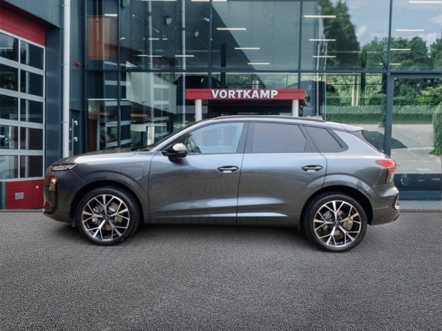 AUDI Q3 1.5 TFSI E-HYBRID S-LINE CAMERA/PANO-DAK/ACC/STOELVERW, Vortkamp Enschede, Enschede