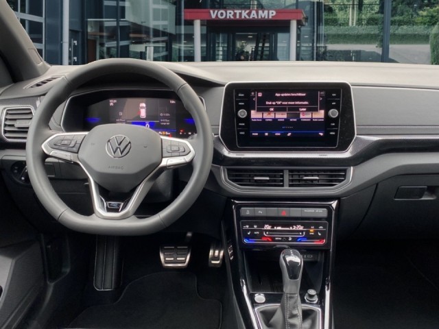 VOLKSWAGEN T-CROSS 1.5 TSI R-LINE TREKHAAK/CAMERA/IQ-LIGHT/ACC/STOELVERW/CARPLAY, Vortkamp Enschede, Enschede