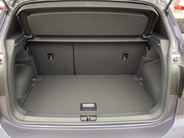 VOLKSWAGEN T-CROSS 1.5 TSI R-LINE TREKHAAK/CAMERA/IQ-LIGHT/ACC/STOELVERW/CARPLAY, Vortkamp Enschede, Enschede