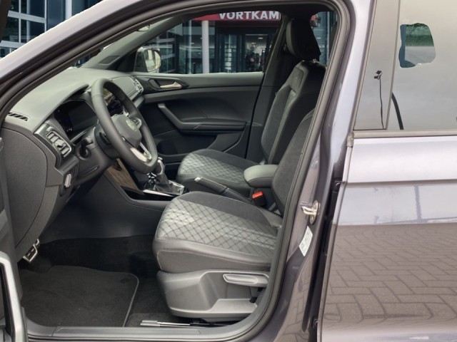 VOLKSWAGEN T-CROSS 1.5 TSI R-LINE TREKHAAK/CAMERA/IQ-LIGHT/ACC/STOELVERW/CARPLAY, Vortkamp Enschede, Enschede