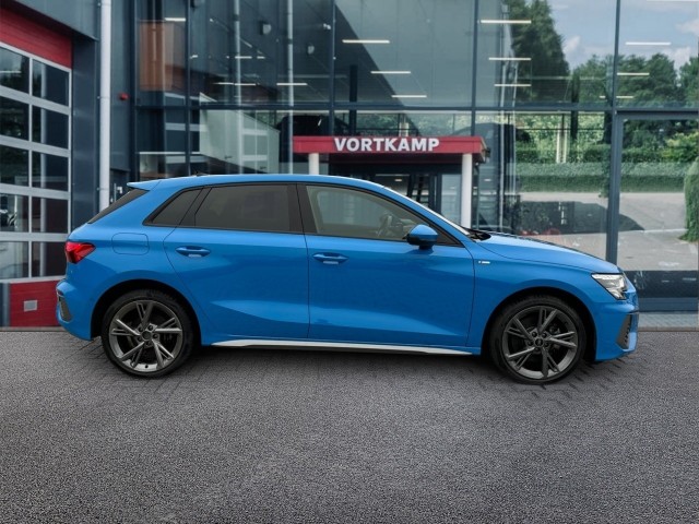 AUDI A3 1.4 TFSIe S-LINE CAMERA/ACC/LED/STOELVERW, Vortkamp Enschede, Enschede