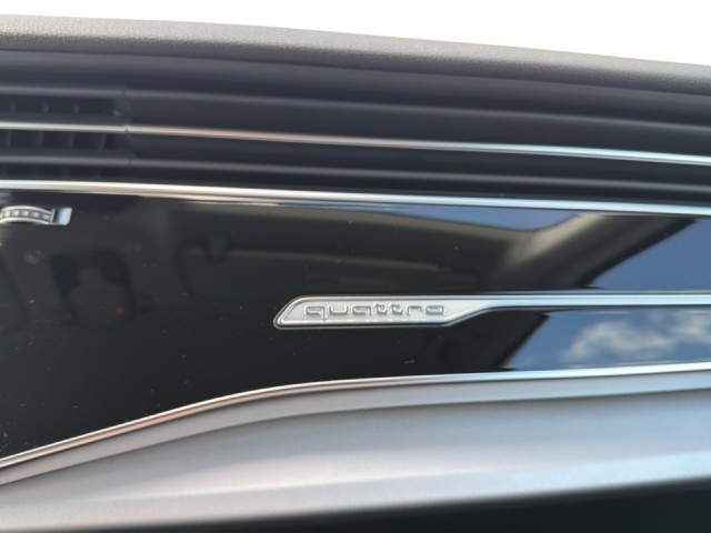 AUDI Q7 3.0 TDI QUATTRO S LINE TREKHAAK/LUCHTVERING/360CAM/ELEK-KLEP/ACC/HUD, Vortkamp Enschede, Enschede