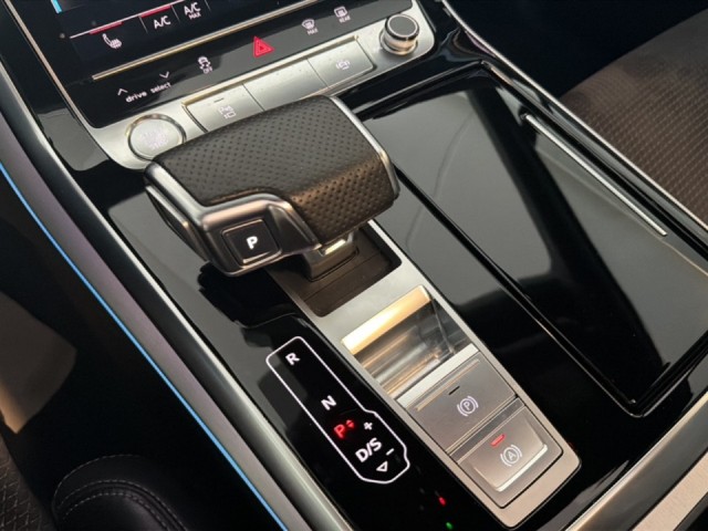 AUDI Q7 3.0 TFSIe QUATTRO S-LINE LUCHTVERING/PANO-DAK/CAMERA/MATRIX/ACC/AMBI-VERLICHT, Vortkamp Enschede, Enschede