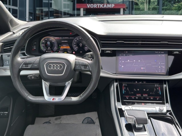 AUDI Q7 3.0 TFSIe QUATTRO S-LINE LUCHTVERING/PANO-DAK/CAMERA/MATRIX/ACC/AMBI-VERLICHT, Vortkamp Enschede, Enschede