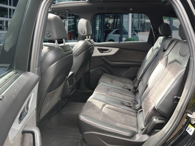 AUDI Q7 3.0 TFSIe QUATTRO S-LINE LUCHTVERING/PANO-DAK/CAMERA/MATRIX/ACC/AMBI-VERLICHT, Vortkamp Enschede, Enschede