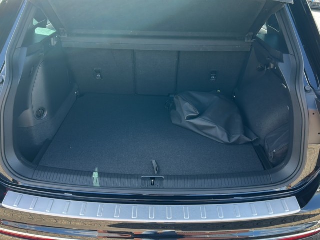 VOLKSWAGEN TIGUAN 1.4 TSI HYBRID R-LINE TREKHAAK/ELEK-KLEP/360CAM/IQ/ACC/STOEL+STUURVERW, Vortkamp Enschede, Enschede