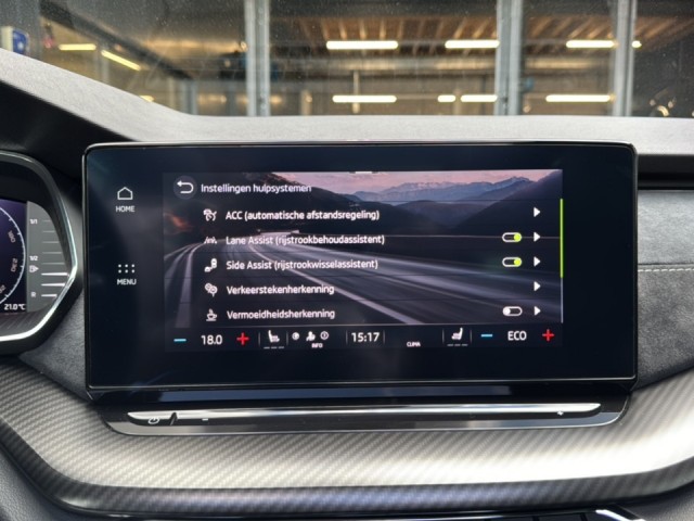 SKODA OCTAVIA 1.4 TSI iV RS FIRST EDITION PANO-DAK/CAMERA/ELEK-KLEP/MEM/ACC/CANTON/STOELVERW, Vortkamp Enschede, Enschede