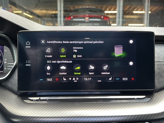 SKODA OCTAVIA 1.4 TSI iV RS FIRST EDITION PANO-DAK/CAMERA/ELEK-KLEP/MEM/ACC/CANTON/STOELVERW, Vortkamp Enschede, Enschede