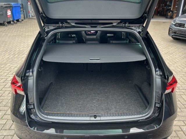 SKODA OCTAVIA 1.4 TSI iV RS FIRST EDITION PANO-DAK/CAMERA/ELEK-KLEP/MEM/ACC/CANTON/STOELVERW, Vortkamp Enschede, Enschede