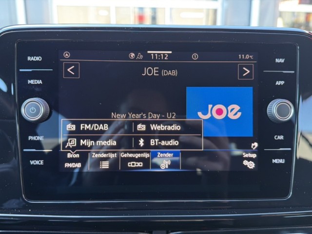 VOLKSWAGEN T-ROC 1.5 TSI R-LINE BLACK STYLE PANO-DAK/ELEK-KLEP/CAMERA/ACC/IQ/STOELVERW, Vortkamp Enschede, Enschede