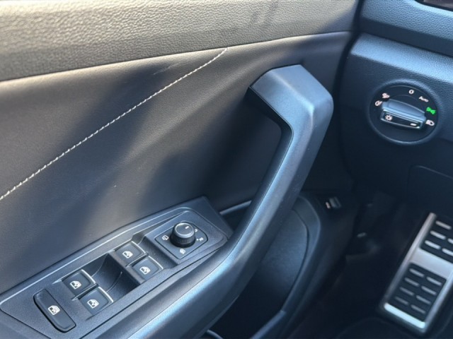 VOLKSWAGEN T-ROC 1.5 TSI R-LINE BLACK STYLE PANO-DAK/ELEK-KLEP/CAMERA/ACC/IQ/STOELVERW, Vortkamp Enschede, Enschede