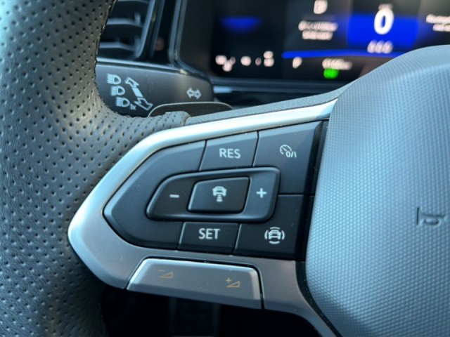 VOLKSWAGEN T-ROC 1.5 TSI R-LINE BLACK STYLE PANO-DAK/ELEK-KLEP/CAMERA/ACC/IQ/STOELVERW, Vortkamp Enschede, Enschede