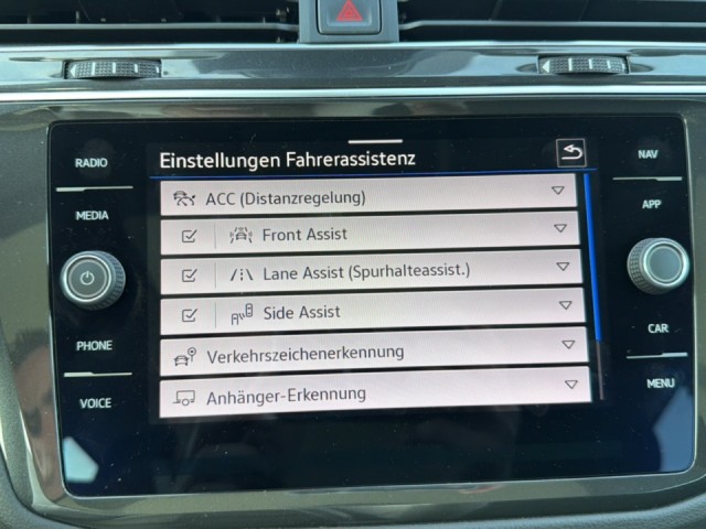 VOLKSWAGEN TIGUAN 1.5 TDI 4-MOTION LIFE TREKHAAK/PANO-DAK/CAMERA/ACC/LED/STOEL+STUURVERW, Vortkamp Enschede, Enschede