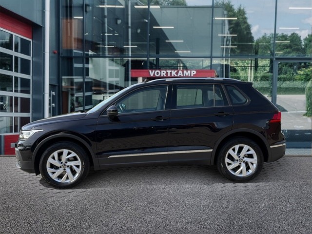 VOLKSWAGEN TIGUAN 1.5 TDI 4-MOTION LIFE TREKHAAK/PANO-DAK/CAMERA/ACC/LED/STOEL+STUURVERW, Vortkamp Enschede, Enschede