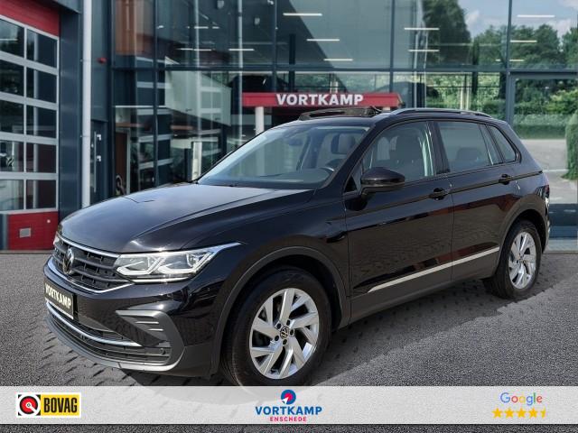 VOLKSWAGEN TIGUAN 1.5 TDI 4-MOTION LIFE TREKHAAK/PANO-DAK/CAMERA/ACC/LED/STOEL+STUURVERW, Vortkamp Enschede, Enschede