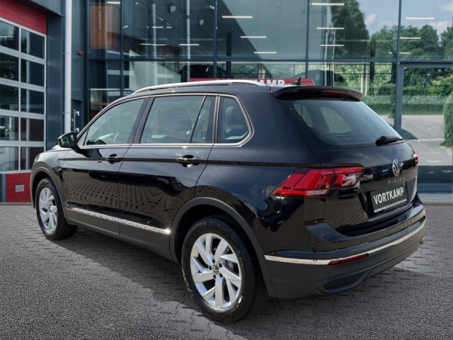 VOLKSWAGEN TIGUAN 1.5 TDI 4-MOTION LIFE TREKHAAK/PANO-DAK/CAMERA/ACC/LED/STOEL+STUURVERW, Vortkamp Enschede, Enschede