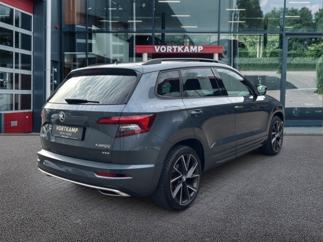SKODA KAROQ 2.0 TSI DSG SPORTLINE 4X4 PANO-DAK/TREKHAAK/STANDKACHEL/CAMERA, Vortkamp Enschede, Enschede