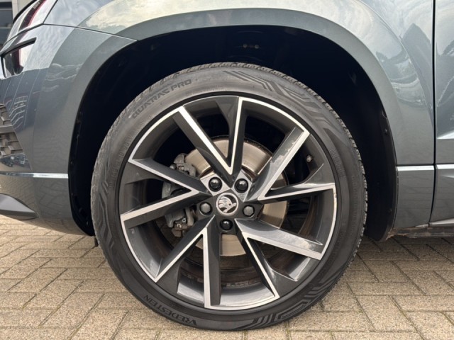SKODA KAROQ 2.0 TSI DSG SPORTLINE 4X4 PANO-DAK/TREKHAAK/STANDKACHEL/CAMERA, Vortkamp Enschede, Enschede