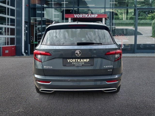 SKODA KAROQ 2.0 TSI DSG SPORTLINE 4X4 PANO-DAK/TREKHAAK/STANDKACHEL/CAMERA, Vortkamp Enschede, Enschede