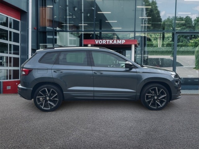 SKODA KAROQ 2.0 TSI DSG SPORTLINE 4X4 PANO-DAK/TREKHAAK/STANDKACHEL/CAMERA, Vortkamp Enschede, Enschede