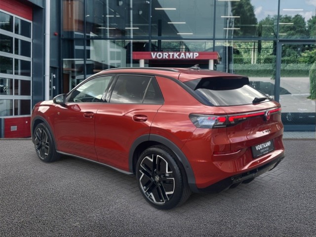 VOLKSWAGEN T-ROC 1.5 eTSI R-LINE BLACK STYLE TREKHAAK/ELEK-KLEP/CAMERA/ACC/STOELVERW, Vortkamp Enschede, Enschede