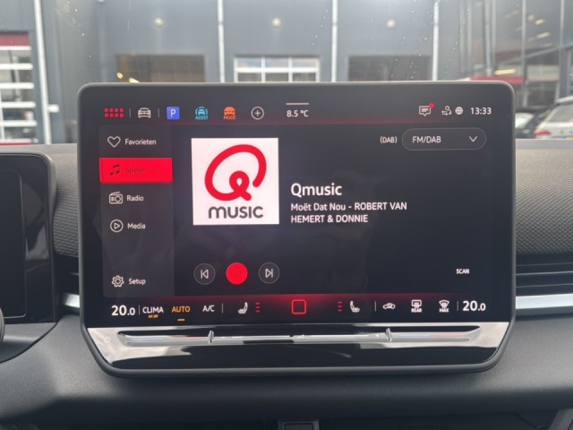 VOLKSWAGEN T-ROC 1.5 eTSI R-LINE BLACK STYLE TREKHAAK/ELEK-KLEP/CAMERA/ACC/STOELVERW, Vortkamp Enschede, Enschede